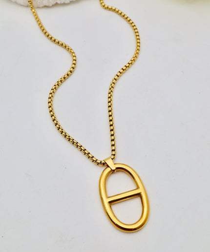 Collier chaîne fine - médaillon ovale ajouré